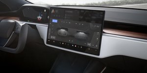 Οθόνη αφής σε μοντέλο της Tesla 