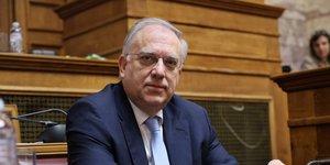  O Tάκης Θεοδωρικάκος