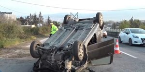 Θεσσαλονίκη: Ανατροπή αυτοκινήτου με έναν τραυματία