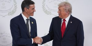 Σάντσεζ Τραμπ