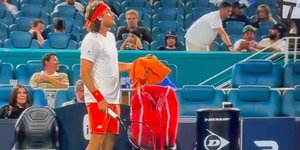 Τα παράπονα του Στέφανου Τσιτσιπά στον διαιτητή