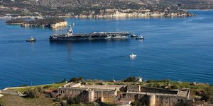 Το "USS Gerald R. Ford" αποπλέει από τον κόλπο της Σούδας για τη Μέση Ανατολή, Πέμπτη 26 Φεβρουαρίου 2026 - ΣΤΕΦΑΝΟΣ ΡΑΠΑΝΗΣ/EUROKINISSI