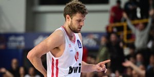 Ο Σάσα Βεζένκοφ όταν τραυματίστηκε