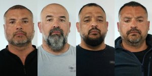 τα μέλη της οικογένειας Βιλανάκη που έκαναν την κομπίνα με τις «χρυσές» λίρες στη Λάρισα