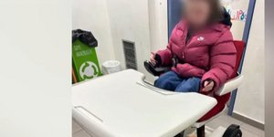 Η 9χρονη μαθήτρια σε αμαξίδιο