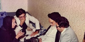 Η Οριάνα Φαλάτσι στη συνέντευξή της με τον Χομεϊνί