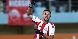 Ο Γιάρεμτσουκ την περίοδο που αγωνιζόταν στον Ολυμπιακό