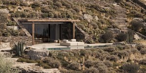 υποσκαφο κτίσμα Τήνος πλαγιά πέτρα πισίνα