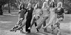 Τα 4 παπούτσια-σύμβολα των ’70s που επιστρέφουν φέτος την άνοιξη