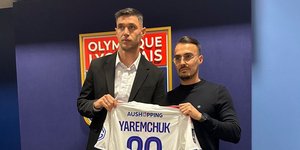 Ο Γιάρεμτσουκ κατά τη διάρκεια της επίσημης παρουσίασής του