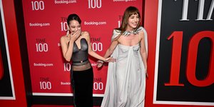 Η JENNIE και η Ντακότα Τζόνσον στο γκαλά Time100, που τιμά τους 100 πιο σημαντικούς ανθρώπους στον κόσμο, 23 Απριλίου 2026, Νέα Υόρκη (Φωτογραφία από Evan Agostini/Invision/AP)