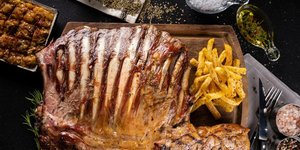 Τρώτε πέτσα αρνιού; Δείτε τι περιέχει και τι σημαίνει για την υγεία σας