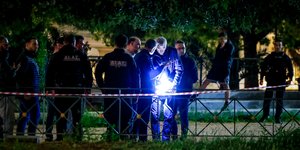 Αστυνομικοί στο Πάρκο Ασυρμάτων στον Αγιο Δημήτριο