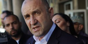 O Ρωσόφιλος πρώην πρόεδρος της Βουλγαρίας Ρούμεν Ράντεφ