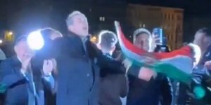 Viral ο ενθουσιώδης χορός του μέλλοντα υπουργού Υγείας της Ουγγαρίας