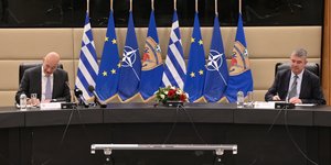 Ο Νίκος Δένδας και ο Ιωάννης Τσακίρης