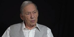 δισεκατομμυριούχος