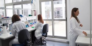 Ελληνικό Δίκτυο Μοριακής Ογκολογίας (ΕΔΙΜΟ) & Ίδρυμα Τεχνολογίας και Έρευνας (ΙΤΕ)