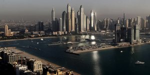 H μαρίνα του Ντουμπάι, της πιο πυκνοκατοικημένης πόλης των ΗΑΕ