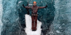 Η Ευγενία Σαμαρά στους παγετώνες της Ισλανδίας