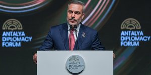 Ο Τούρκος υπουργός Εξωτερικών Χακάν Φιντάν στο διπλωματικό Φόρουμ της Αττάλειας