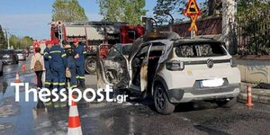 Φωτιά σε ΙΧ στον κόμβο δικαστηρίων στη Θεσσαλονίκη