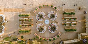 Destinations weddings: Η Ελλάδα μετατρέπει τους γάμους σε ταξιδιωτική εμπειρία 