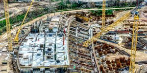 γερανοι εργασιες