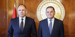 O Γιώργος Γεραπετρίτης με τον Πρωθυπουργό της Κυβέρνησης Εθνικής Ενότητας της Λιβύης, Abdul Hamid Dbeibah