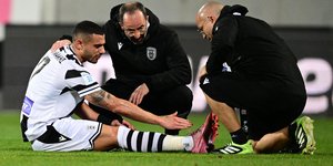 Ο τραυματισμός του Γιώργου Γιακουμάκη στο παιχνίδι Κηφισιάς - ΠΑΟΚ 