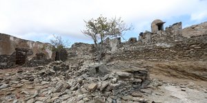 Γυάρος βραχια