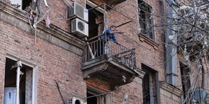 κατεστραμμένο μπαλκονι