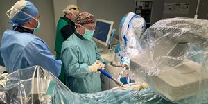 Στιγμιότυπο από την ολική αρθροπλαστική ισχίου με το ρομποτικό σύστημα Rosa 