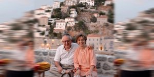 Ο Νίκος Αλιβιζάτος με την σύζυγό του