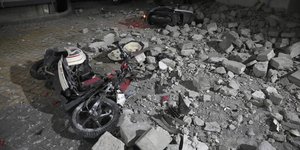 Πολύ ισχυρός σεισμός 7,8 Ρίχτερ στην Ινδονησία 