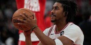 Ο Τζέιντεν Άιβι