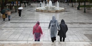 Rainy weather in Athens - EUROKINISSI