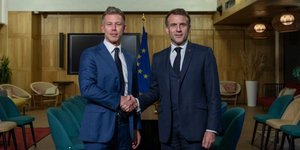 Μάγιαρ και Μακρόν