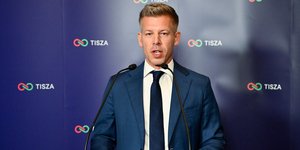 Ο Πέτερ Μαγιάρ, ανήμερα των εκλογών στην Ουγγαρία