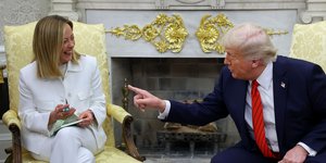 Μελόνι, Τραμπ