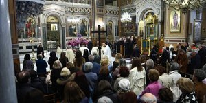 Επιτάφιος στη Μητρόπολη Αθηνών