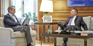 Κυριάκος Μητσοτάκης και Γιάννης Στουρνάρας