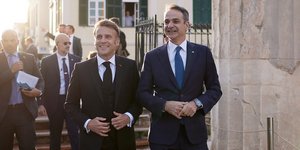 Μακρόν Μητσοτακης