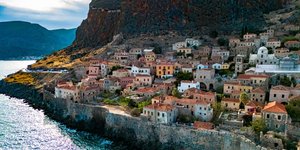 Στην Καστροπολιτεία της Μονεμβασιάς