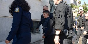 ΜΕΤΑΓΩΓΗ ΣΤΗΝ ΑΝΑΚΡΙΤΡΙΑ ΑΜΑΛΙΑΔΑΣ ΤΗΣ ΕΙΡΗΝΗΣ ΜΟΥΡΤΖΟΥΚΟΥ ΓΙΑ ΤΗΝ ΔΟΛΟΦΟΝΙΑ ΤΟΥ 15 ΜΗΝΩΝ ΠΑΝΑΓΙΩΤΑΚΗ