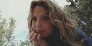 Η τραγουδίστρια Νατάσα Μωϋσόγλου 