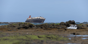 Ναυτικοί εγκλωβισμένοι