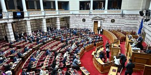 Στιγμιότυπο από την ψηφοφορία για την άρση ασυλίας 13 βουλευτών της ΝΔ