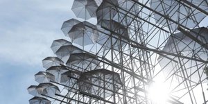 ομπρελες γλυπτος