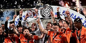 ΟΦΗ απονομή στον Βόλο, σήκωσε το Κύπελλο